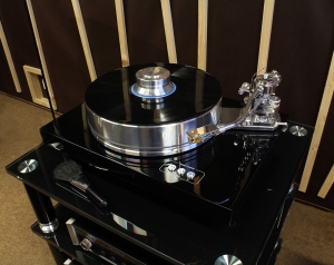 Platine vinyle Pro-Ject Signature 10 dans l'Auditorium Hi-Fi Rennes