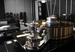 Bras de la platine vinyle Pro-Ject Signature 10 - Auditorium Hi-Fi Rennes