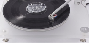 La platine vinyle Clearaudio Emotion Limited en écoute dans l'Auditorium Hi-Fi Rennes