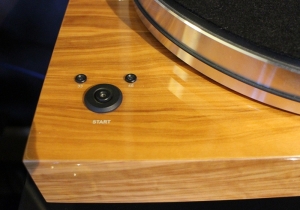 Sélecteur de vitesse de la platine vinyle X-Tension 9