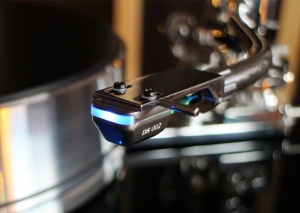 Cellule optique DS Audio DS002 dans Auditorium HiFi Rennes