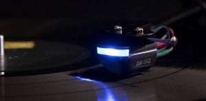 Cellule optique DS Audio DS002 dans Auditorium HiFi Rennes