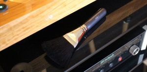 Brosse Furutech ASB-1 dans Auditorium Hi-Fi Rennes
