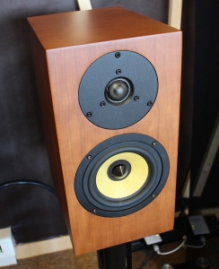 Enceintes Davis Acoustics Olympia One Master dans Auditorium Hi-Fi Rennes