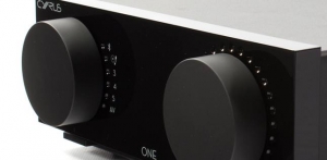 Amplificateur intégré Cyrus One en écoute dans Auditorium Hi-Fi Rennes