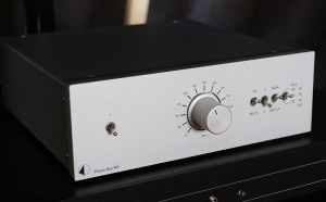 Préamplificateur phono Pro-Ject Phono Box RS dans Auditorium HiFi Rennes