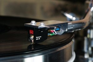 Cellule MC Dynavector DV XX2 MKII dans l'Auditorium Hi-Fi Rennes